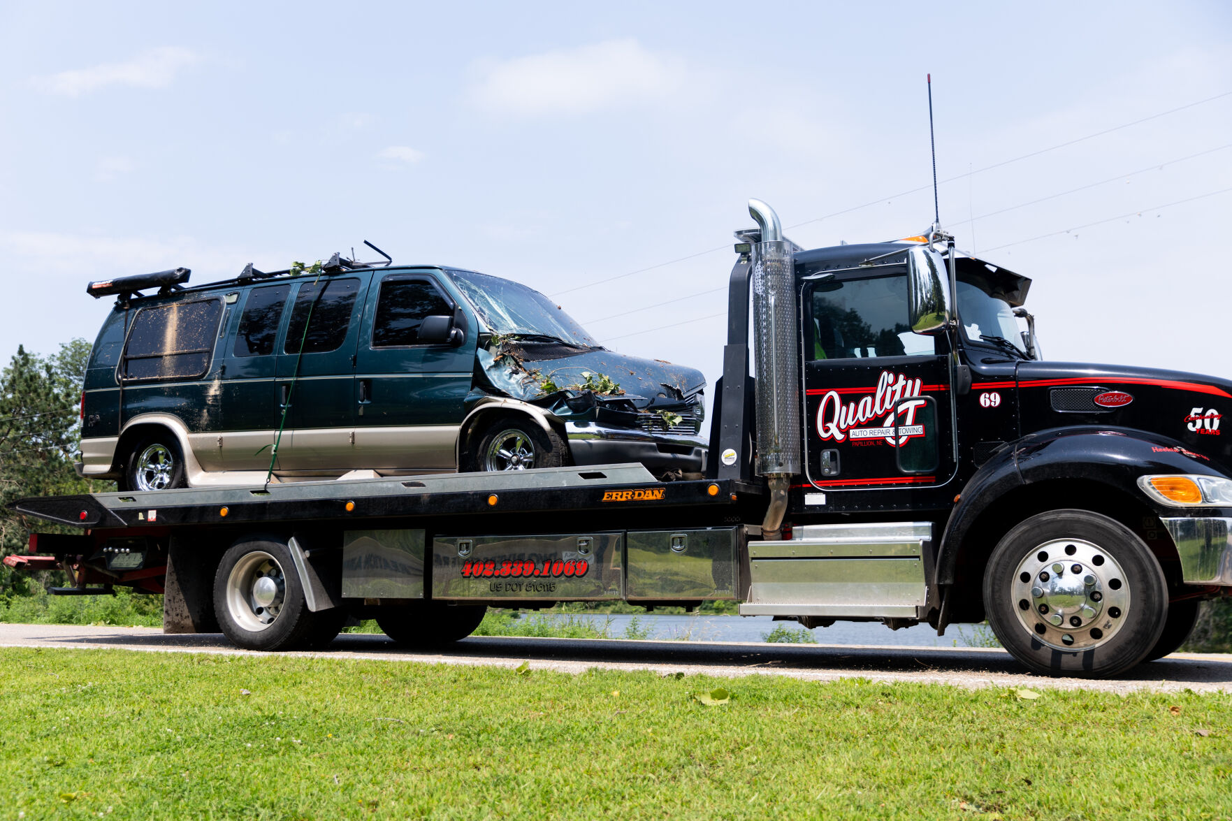 080925-owh-new-wreckedvan-mm-02.JPG